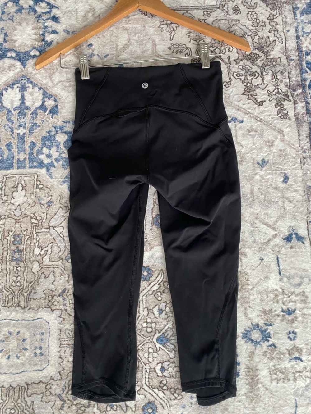 Lululemon Athletica High Waist Mesh Capri Leggings